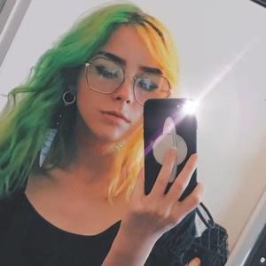 Meet your Posher, Maeve